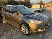 Usata Ford Kuga 120 CV (88 kW) 2016 Grigio SUV