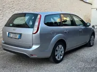 Usata Ford Focus 109 CV (80 kW) 2008 Grigio Station wagon