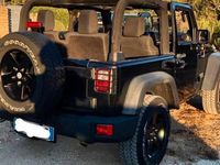 Używany Jeep Wrangler 200 KM (147 kW) 2011 Czarny SUV