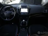 Usata Ford Kuga ST-Line 120 CV (88 kW) 2019 Bordeaux SUV