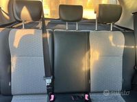 Usata Toyota Yaris 99 CV (72 kW) 2012 Bianco Utilitaria