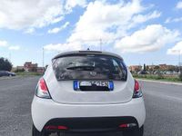 Usata Lancia Ypsilon Silver 69 CV (50 kW) 2021 Utilitaria