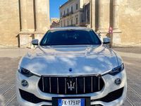 Usata Maserati Levante 275 CV (202 kW) 2018 Bianco SUV