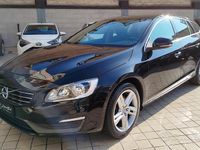 Usata Volvo V60 Summum 181 CV (133 kW) 2015 Nero Station wagon
