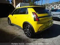 Ny Renault 5 E-Tech Techno 88 kW (120 HK) 2026 Gul Sedan