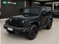 Usata Jeep Wrangler Sahara 200 CV (147 kW) 2011 Nero SUV