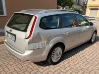 Usata Ford Focus 141 CV (103 kW) 2009 Grigio Station wagon