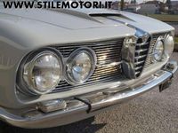 Usata Alfa Romeo 2600 Sprint 145 CV (106 kW) 1966 Antracite pastello Coupé