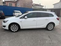 Usata Opel Astra S 110 CV (80 kW) 2014 Bianco Station wagon