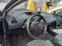 Usado Citroën C4 90 CV (66 kW) 2006 Gris Berlina
