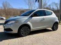 Usata Lancia Ypsilon 69 CV (50 kW) 2023 Livrea verde rugiada Utilitaria