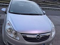 Usata Opel Corsa Cosmo 90 CV (66 kW) 2010 Argento Berlina