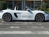 Usata Porsche 718 Boxster 300 CV (220 kW) 2021 Bianco Cabrio