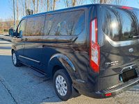 Usata Ford Tourneo 185 CV (136 kW) 2019 Nero Monovolume