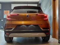 Usata Renault Captur Intens 91 CV (66 kW) 2022 Giallo SUV