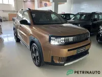 Usata Fiat Grande Panda La Prima 101 CV (74 kW) 2025 Bronzo luna met. Utilitaria