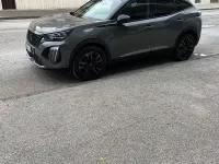 Usata Peugeot 2008 GT 131 CV (96 kW) 2024 Grigio SUV