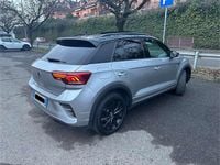 Usata VW T-Roc R-line 110 CV (80 kW) 2023 Argento SUV