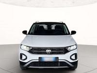 Usata VW T-Roc Life 150 CV (110 kW) 2023 Pure white nero SUV
