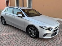 Usata Mercedes A180 Business 116 CV (85 kW) 2019 Grigio Berlina