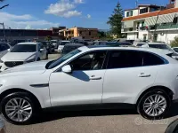 Usata Jaguar F-Pace Portfolio 180 CV (132 kW) 2016 Bianco SUV