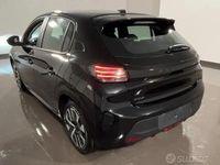 Usata Peugeot 208 Allure 101 CV (74 kW) 2024 Nero Utilitaria