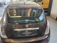 Usata Lancia Ypsilon 69 CV (50 kW) 2011 Marrone Utilitaria