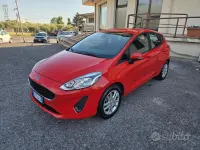 Usata Ford Fiesta 75 CV (55 kW) 2021 Rosso Utilitaria