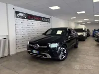 Usata Mercedes GLC200 Business 163 CV (119 kW) 2021 Nero SUV