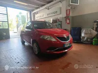 Usata Lancia Ypsilon 69 CV (50 kW) 2017 Rosso Utilitaria