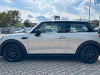 Begagnad Mini Cooper Business 136 HK (100 kW) 2022 Grå Halvkombi