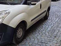 Usata Opel Combo 90 CV (66 kW) 2012 Monovolume