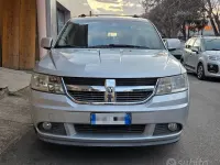 Usata Dodge Journey SE 140 CV (102 kW) 2011 Grigio SUV