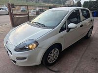 Usata Fiat Grande Punto 75 CV (55 kW) 2011 Bianco Utilitaria