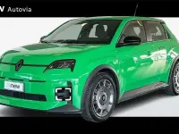 Nuova Renault 5 E-Tech Evolution 89 kW (122 CV) 2025 Verde Berlina