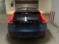 Usata Volvo V40 120 CV (88 kW) 2017 Blu Berlina