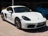 Usata Porsche 718 Cayman 300 CV (220 kW) 2021 Bianco Coupé