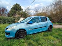 Usata Renault Clio II 75 CV (55 kW) 2007 Berlina