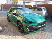 Nuova Renault Clio V Evolution 120 CV (88 kW) 2025 Verde Berlina