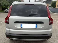 Usata Dacia Jogger 101 CV (74 kW) 2022 Argento Monovolume