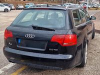 Usata Audi A4 Ambiente 140 CV (102 kW) 2006 Nero Station wagon