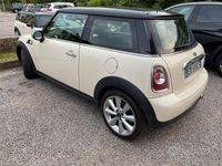 Begagnad Mini Cooper Coupé 112 HK (82 kW) 2012 Vit Sportkupé