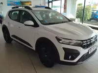 Usata Dacia Sandero Extreme 101 CV (74 kW) 2025 Bianco SUV