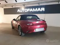 Usata Mazda MX5 Exclusive-Line 184 CV (135 kW) 2023 Rosso Cabrio