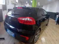 Usata Kia Rio 85 CV (62 kW) 2016 Nero Utilitaria
