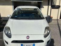 Usata Fiat Grande Punto 77 CV (56 kW) 2014 Bianco Utilitaria