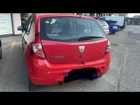Usata Dacia Sandero 75 CV (55 kW) 2009 Rosso Utilitaria