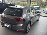 Używany VW Golf VII Executive 110 KM (80 kW) 2017 Żółty Sedan/Limuzyna