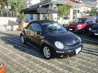 Usata VW Beetle 105 CV (77 kW) 2009 Nero Cabrio