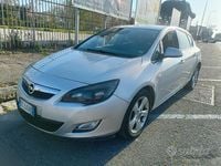 Usata Opel Astra 2011 Grigio Berlina
